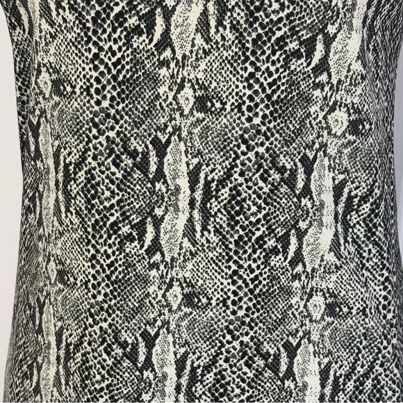 Norma Kamali Grey Python Reptile Snakeskin Long Flare Sleeve Top Medium - Picture 8 of 16